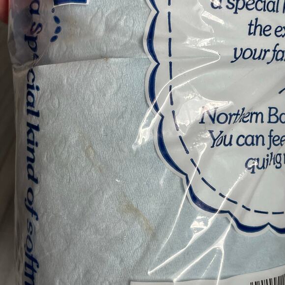 Vintage Quilted Northern Blue Toilet Paper Bathroom Tissue 4 Roll 1980s NOS READ - Picture 10 of 12